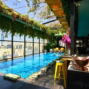 The Smallville 5* Beirut