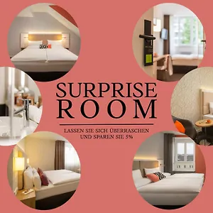 oteli̇ zi̇yaret edi̇n